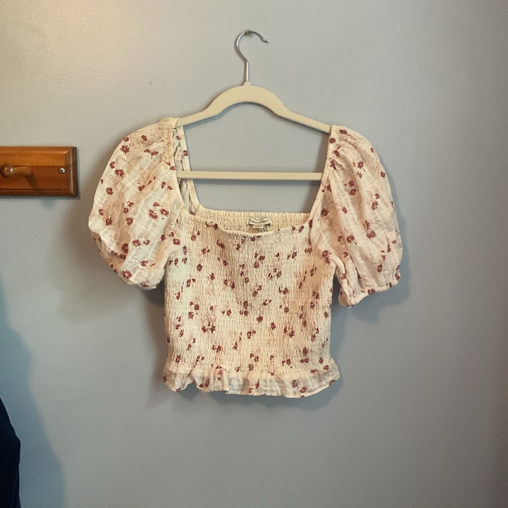 American Eagle Outfitters Floral Puffed Sleeve Blouse